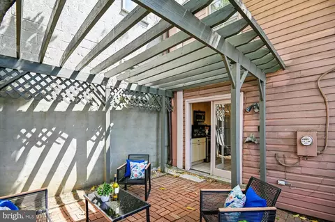 Exterior - 38 Cathedral St, Annapolis, MD 21401 photo 3 of 7