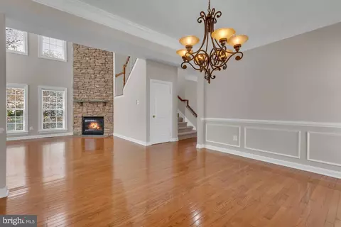 Living - 119 Mulberry Ct, Edgewater, MD 21037 photo 3 of 12