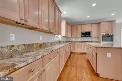 Kitchen - 119 Mulberry Ct, Edgewater, MD 21037 photo 3 of 5
