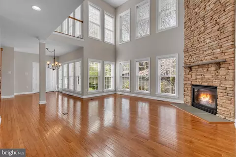 Living - 119 Mulberry Ct, Edgewater, MD 21037 photo 4 of 12