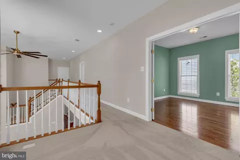 Entry Way - 119 Mulberry Ct, Edgewater, MD 21037 photo 6 of 8