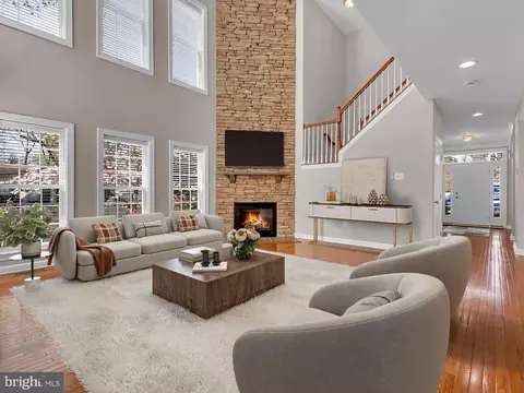 Living - 119 Mulberry Ct, Edgewater, MD 21037 photo 6 of 12