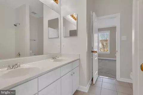 Bath - 119 Mulberry Ct, Edgewater, MD 21037 photo 3 of 6