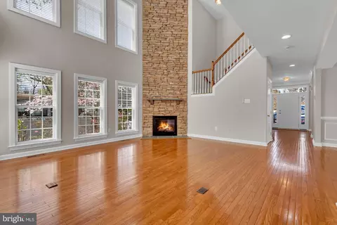 Living - 119 Mulberry Ct, Edgewater, MD 21037 photo 5 of 12