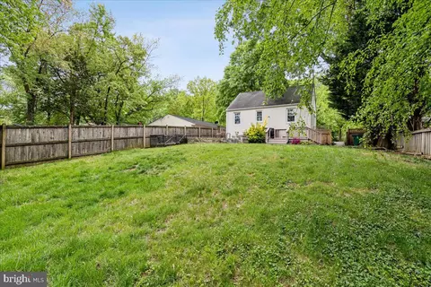 Exterior - 76 Summerfield Dr, Annapolis, MD 21403 photo 7 of 9