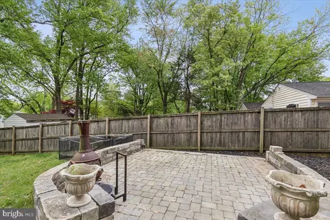 Exterior - 76 Summerfield Dr, Annapolis, MD 21403 photo 4 of 9