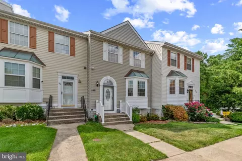 348 Lindera Ct, Glen Burnie, MD 21061