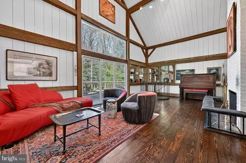 Living - 508 Epping Forest Rd, Annapolis, MD 21401 photo 1 of 3
