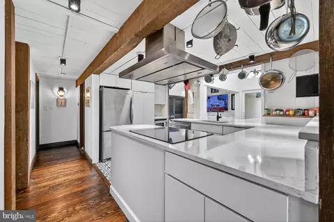 Kitchen - 508 Epping Forest Rd, Annapolis, MD 21401 photo 2 of 4