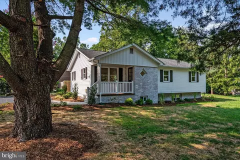 520 Harbor Dr, Annapolis, MD 21403