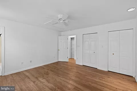 Bedroom - 3530 Shady Dr, Edgewater, MD 21037 photo 2 of 5