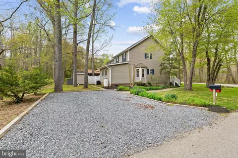 Exterior - 3530 Shady Dr, Edgewater, MD 21037 photo 2 of 4