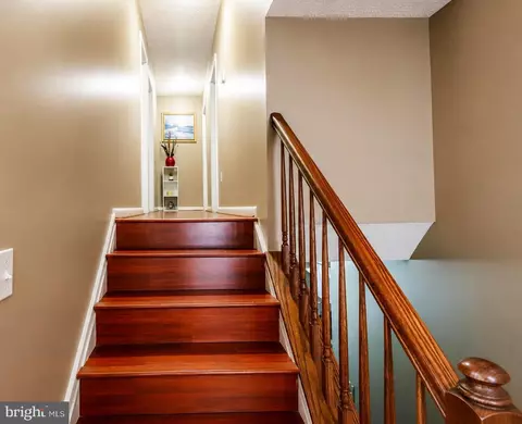 Entry Way - 8121 A Elizabeth Rd, Pasadena, MD 21122 photo 1 of 2