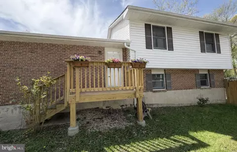 8121 A Elizabeth Rd, Pasadena, MD 21122