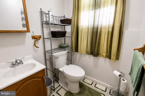 Bath - 8121 A Elizabeth Rd, Pasadena, MD 21122 photo 3 of 3