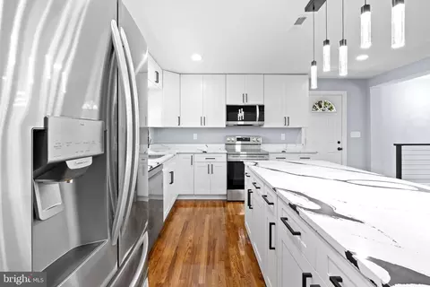 Kitchen - 435 Yellow Spgs S, Laurel, MD 20724 photo 2 of 3