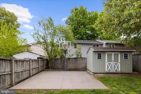 Exterior - 3547 Brickwall Ln, Pasadena, MD 21122 photo 5 of 9