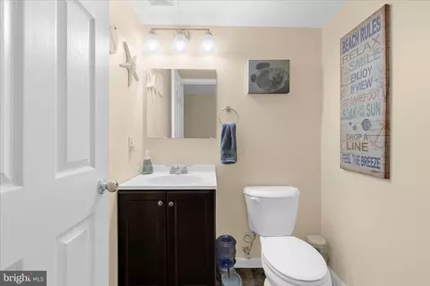 Bath - 3547 Brickwall Ln, Pasadena, MD 21122 photo 3 of 7