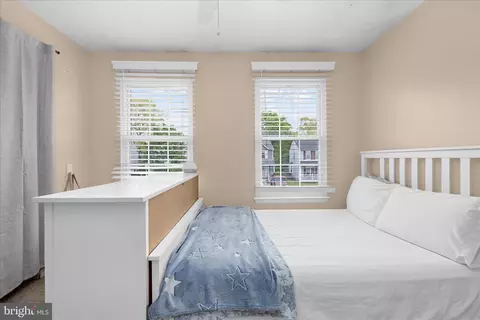 Bedroom - 3547 Brickwall Ln, Pasadena, MD 21122 photo 4 of 9