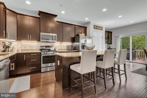 8121 Hickory Hollow Dr, Glen Burnie, MD 21060
