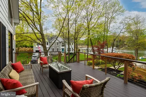 Exterior - 122 Shore Rd, Arnold, MD 21012 photo 6 of 8
