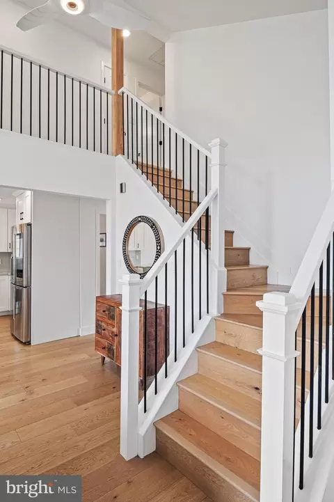 Entry Way - 122 Shore Rd, Arnold, MD 21012 photo 3 of 7