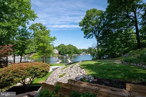 Exterior - 122 Shore Rd, Arnold, MD 21012 photo 7 of 14
