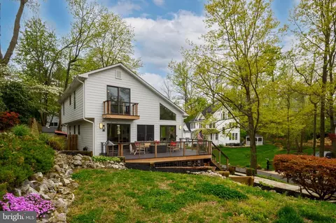 122 Shore Rd, Arnold, MD 21012