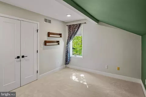 Bedroom - 122 Shore Rd, Arnold, MD 21012 photo 7 of 8