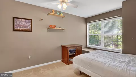 Bedroom - 1407 Houndhill Ct, Crofton, MD 21114 photo 5 of 9