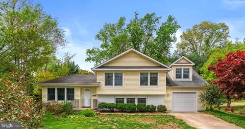 10 Carole Ct, Severna Park, MD 21146