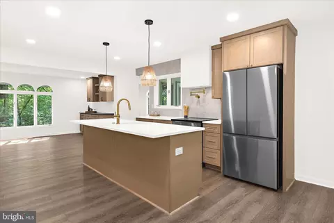 1196 Tanager Dr, Millersville, MD 21108