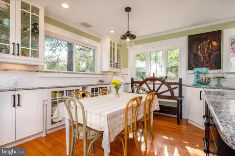 Kitchen - 26 Wilelinor Dr, Edgewater, MD 21037 photo 5 of 5