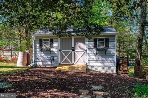 Exterior - 26 Wilelinor Dr, Edgewater, MD 21037 photo 7 of 15