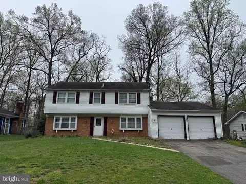 1726 Swinburne Ave, Crofton, MD 21114