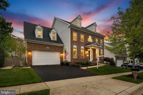 1557 Star Stella Dr, Odenton, MD 21113