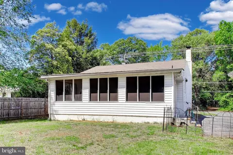 Exterior - 2743 Bayside Beach Rd, Pasadena, MD 21122 photo 7 of 12