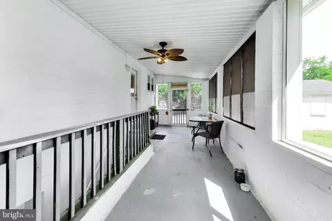 Exterior - 2743 Bayside Beach Rd, Pasadena, MD 21122 photo 5 of 12