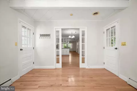 Entry Way - 1915 Cherry Rd, Annapolis, MD 21409 photo 1 of 1