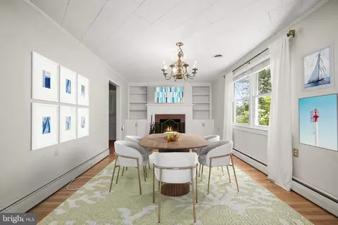 Dining - 1915 Cherry Rd, Annapolis, MD 21409 photo 1 of 1