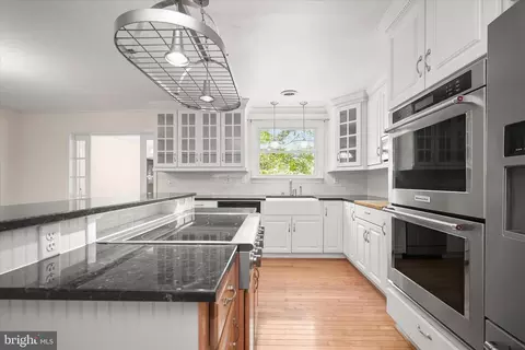 Kitchen - 1915 Cherry Rd, Annapolis, MD 21409 photo 5 of 6