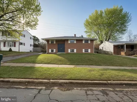 303 Mackintosh Dr, Glen Burnie, MD 21061