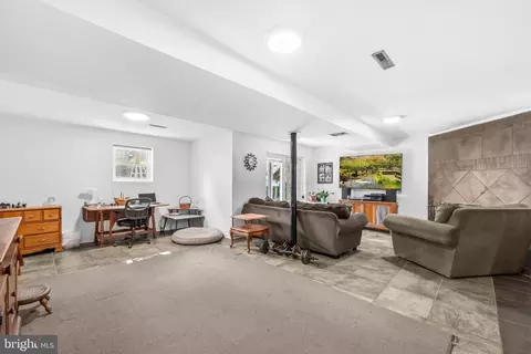 Other - 509 Gladhill Rd, Odenton, MD 21113 photo 5 of 10
