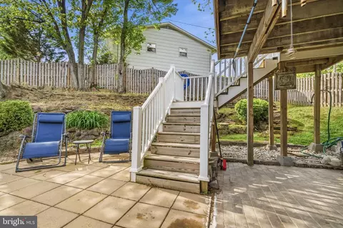 Exterior - 509 Gladhill Rd, Odenton, MD 21113 photo 4 of 5