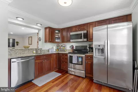 Kitchen - 751 Willowby Run, Pasadena, MD 21122 photo 3 of 4