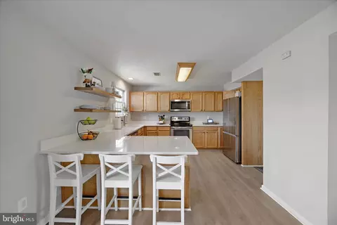Kitchen - 726 214th St, Pasadena, MD 21122 photo 5 of 5
