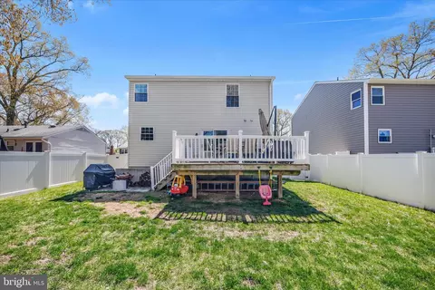 Exterior - 726 214th St, Pasadena, MD 21122 photo 7 of 11
