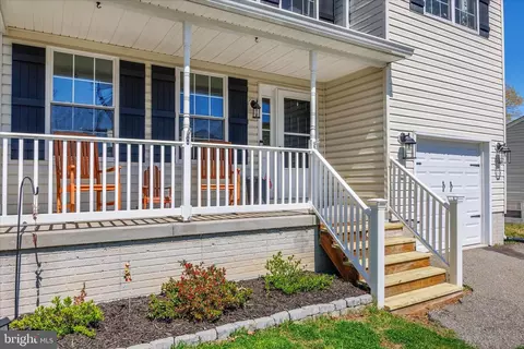 Exterior - 726 214th St, Pasadena, MD 21122 photo 8 of 11