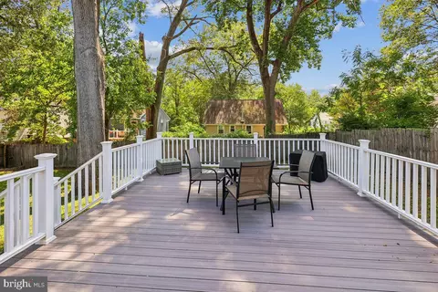 Exterior - 7910 Mayford Ave, Pasadena, MD 21122 photo 5 of 9