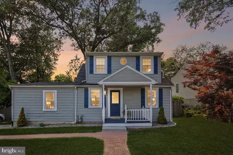 7910 Mayford Ave, Pasadena, MD 21122